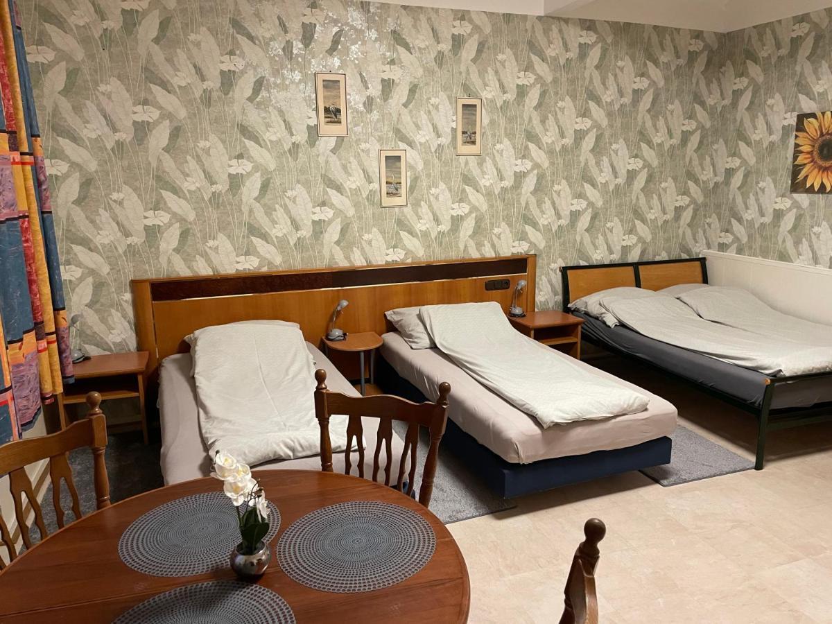 Hotel Gaestezimmer Siminciuc à Aix-la-Chapelle Extérieur photo
