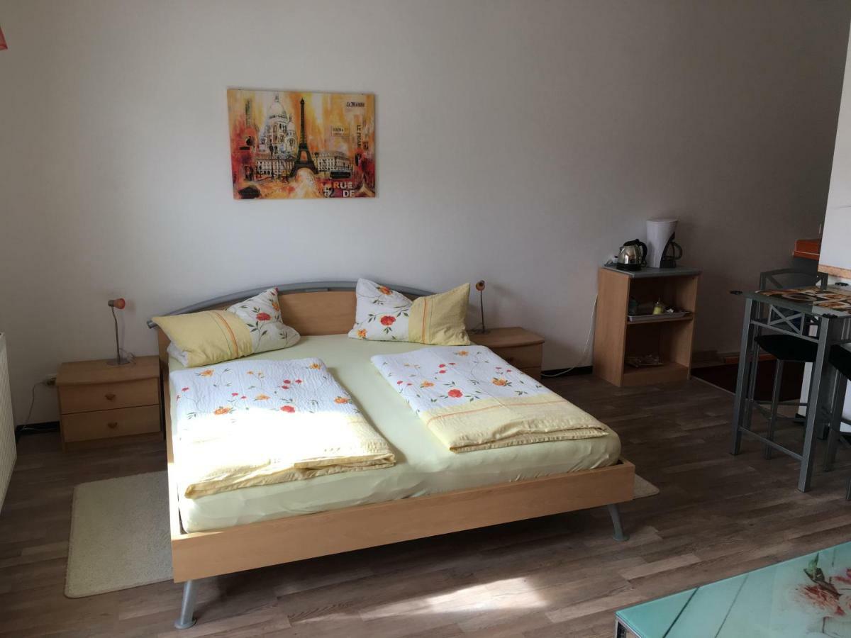 Hotel Gaestezimmer Siminciuc à Aix-la-Chapelle Extérieur photo