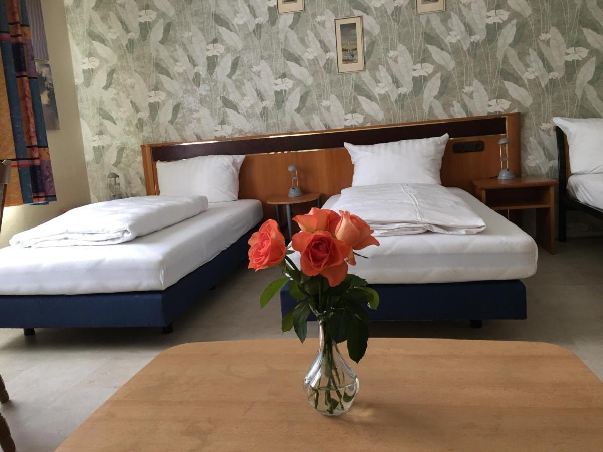 Hotel Gaestezimmer Siminciuc à Aix-la-Chapelle Extérieur photo